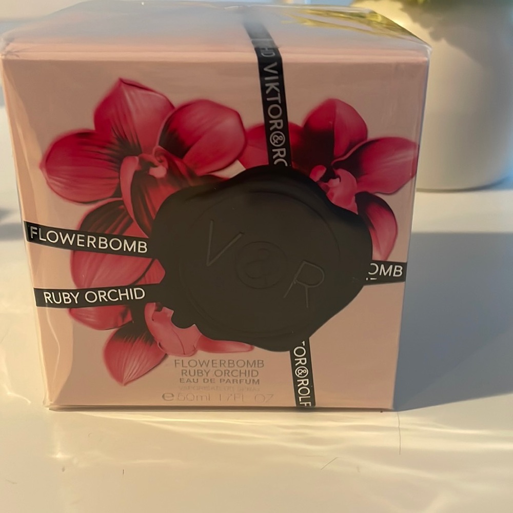 Viktor & Rolf Flower Bomb - Ruby Orchid 50ML